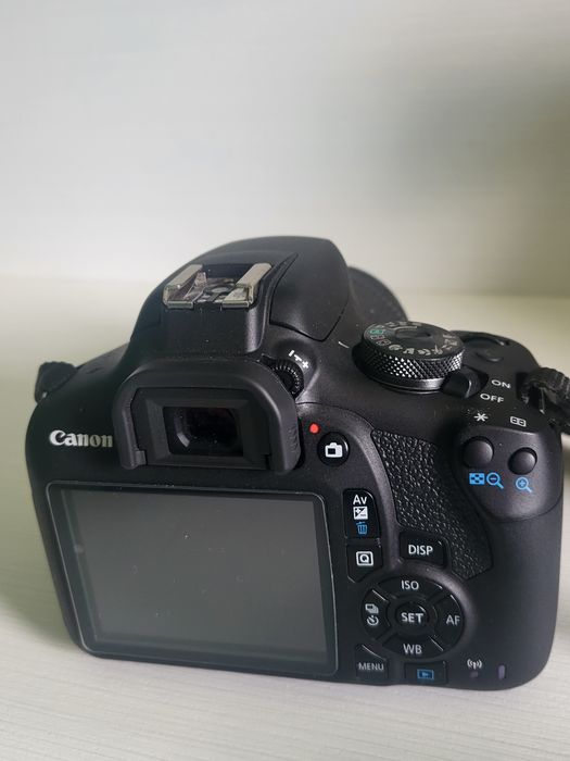 Canon 2000D- Уникален
