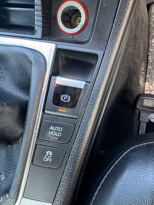 Dezmembrez Vw Passat B7 1.6 TDI an de fabricatie 2014