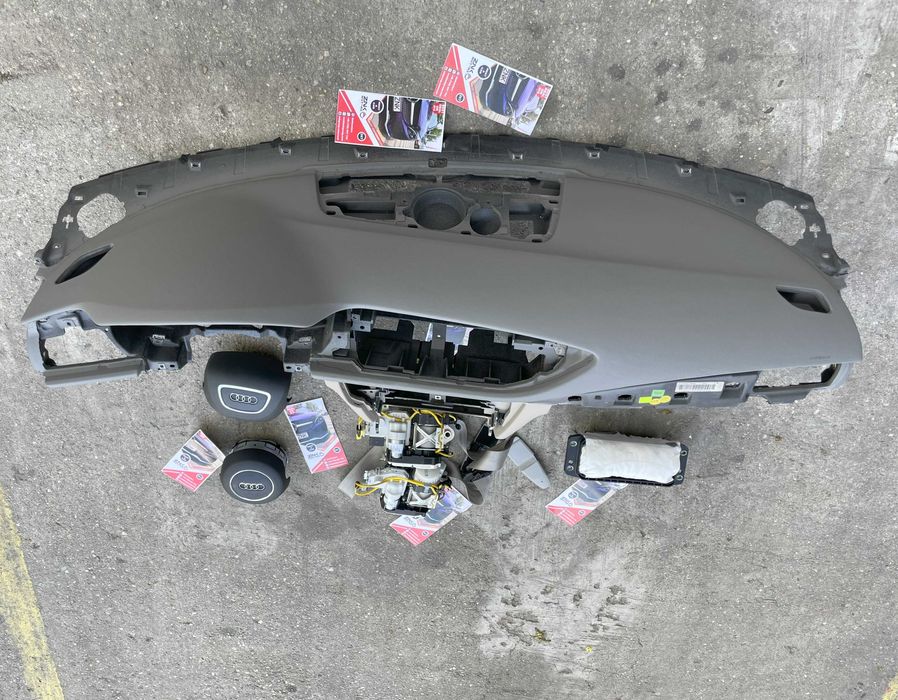 Audi A7 4g plansa de bord GRI  kit airbag volan pasager  - set centuri