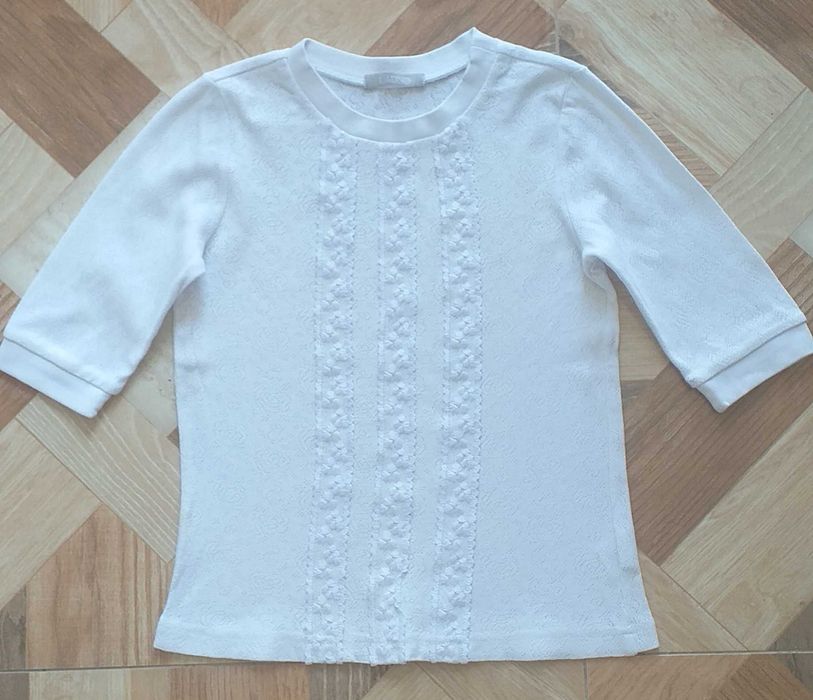 Школьная одежда для девочки б/у р.134