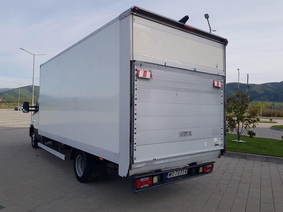 Iveco 50 c 17 cu Lifti 10 ep recent adus în Ro stare impecabilă ( Mercedes Renault Crafter Fiat)