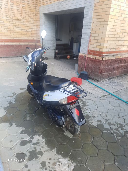 Продам Мопед в одних руках!