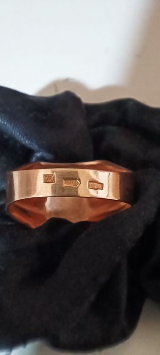 Перстень золотой