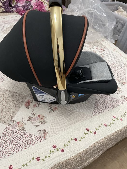 Бебешко кошче+ кош за кола