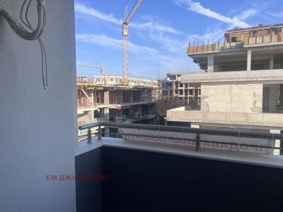 Продажба на 1-стаен в гр. Поморие - 65m². АКТ 16. Завършен до ключ.