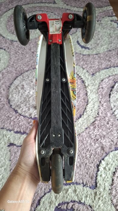 Trotineta,  cu 3 roti