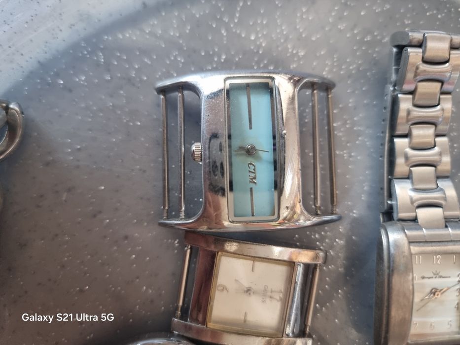 Ceasuri diferite marci