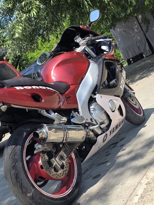 Vând yamaha yzf 600