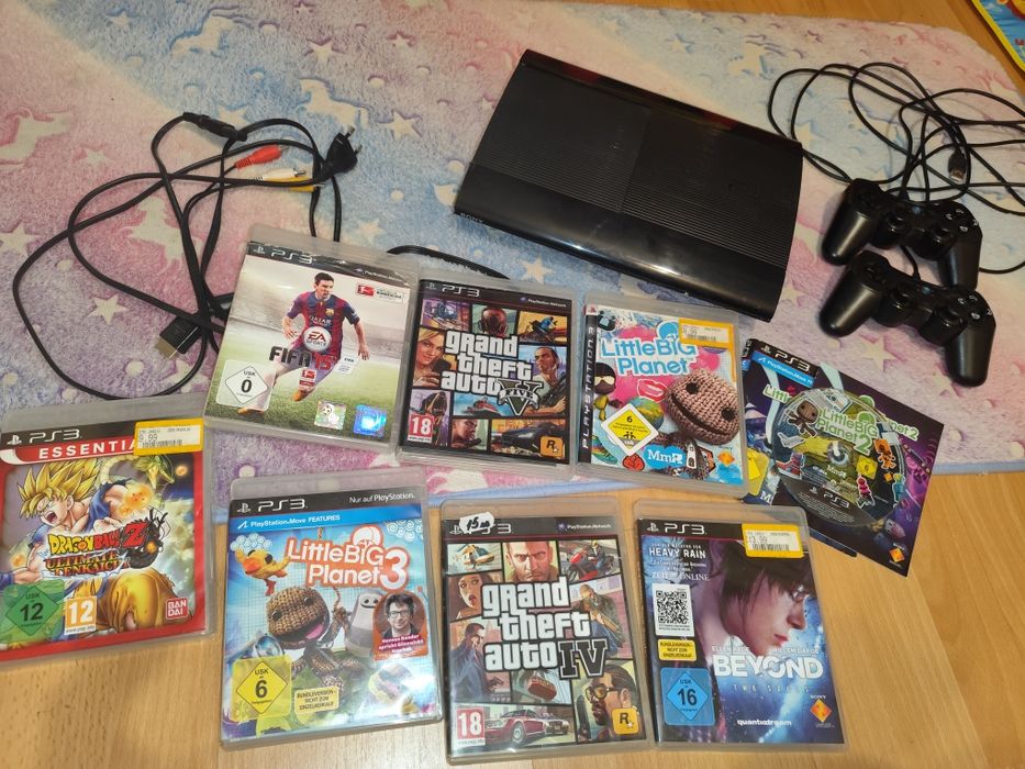 PlayStation 3 Използван малко! + 8 ИГРИ