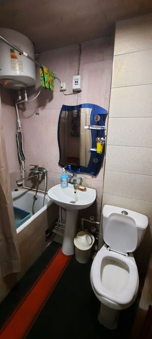 Квартира продаётся в Пахтазоре, 3 комнатная, 1-этаж, с мебелью и техни