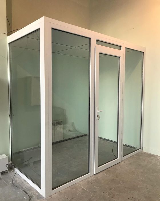 Пластиковые перегородки двери окна