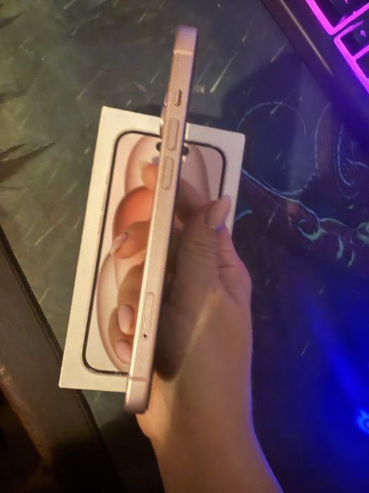 Iphone 15 pink 128 gb
