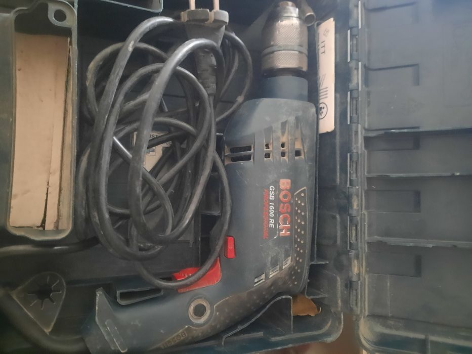 Шуруповерт фирмы BOSCH
