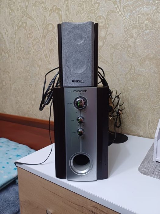 Сабвуфер и колонка