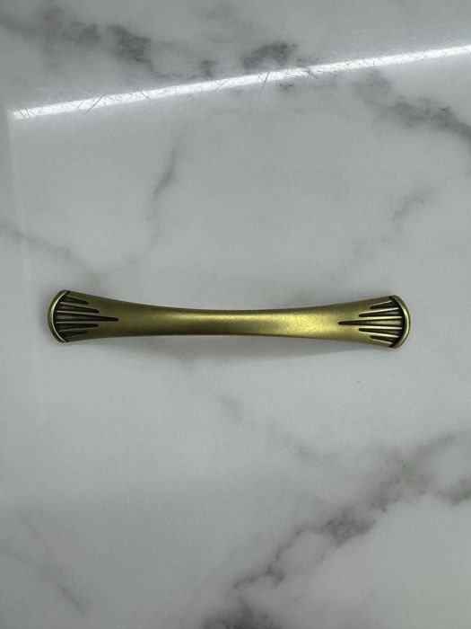 Дръжки в златисто /обков/