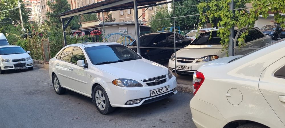 Продаётся жентра 2018 автомат.