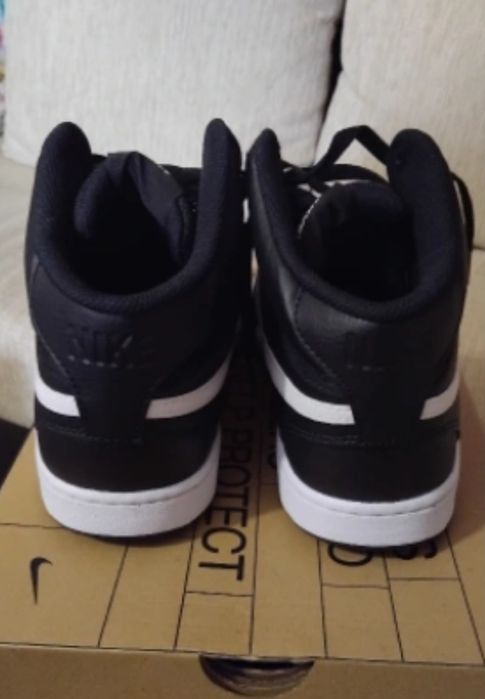 Чисто Нови Кецове Nike номер 41