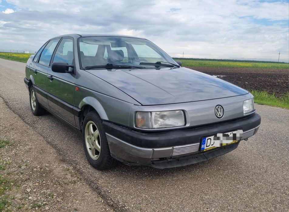 VOLKSWAGEN Passat 1990 — imagine 3