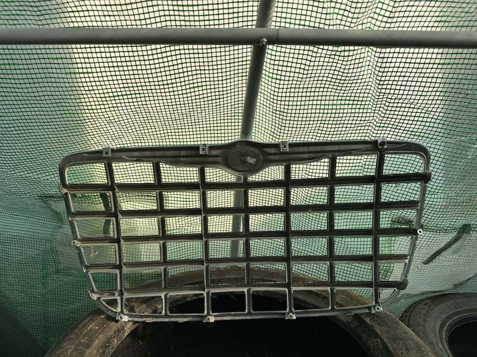 Оригинална решетка Chrysler 300C