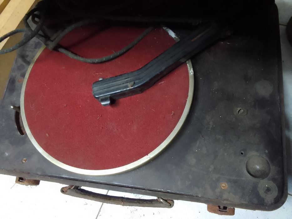 Проигрыватель виниловых пластинок Эльфа  МЭП СССР