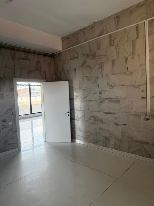 Spatiu comercial de vanzare