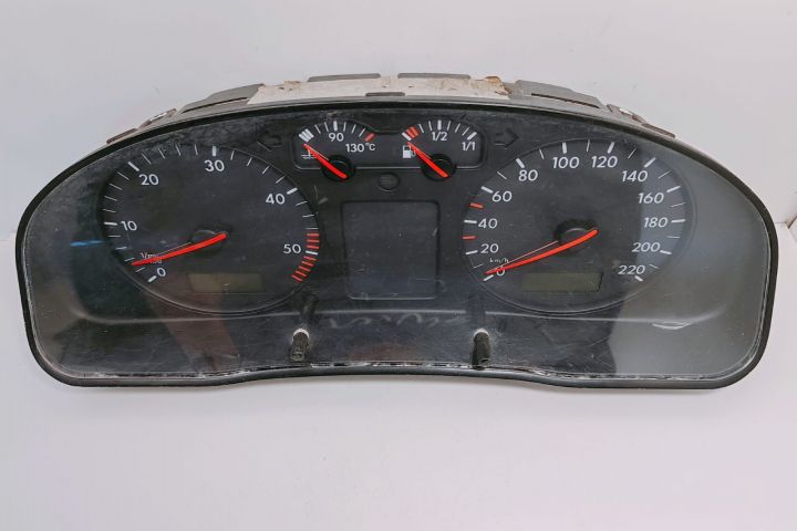 Ceas bord 3B0919861J Volkswagen VW Passat B5.5 (facelift)