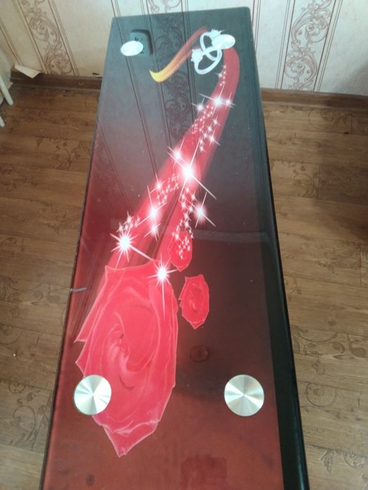 Тумба под тв. Цена 25000