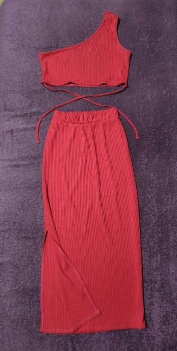 Продаю платья 44р