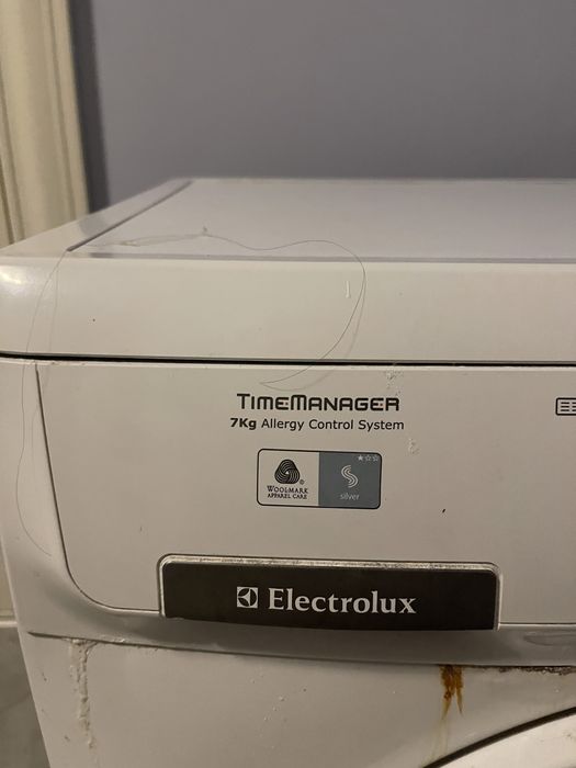 Стиральная машинка Electrolux 7 кг