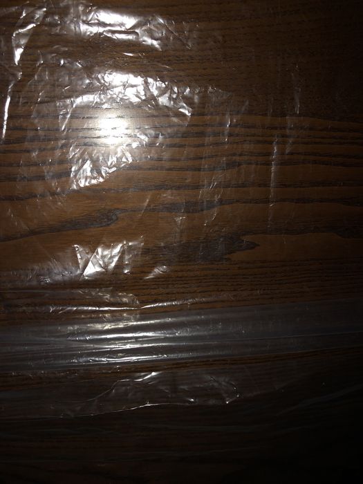 Дървена холна маса