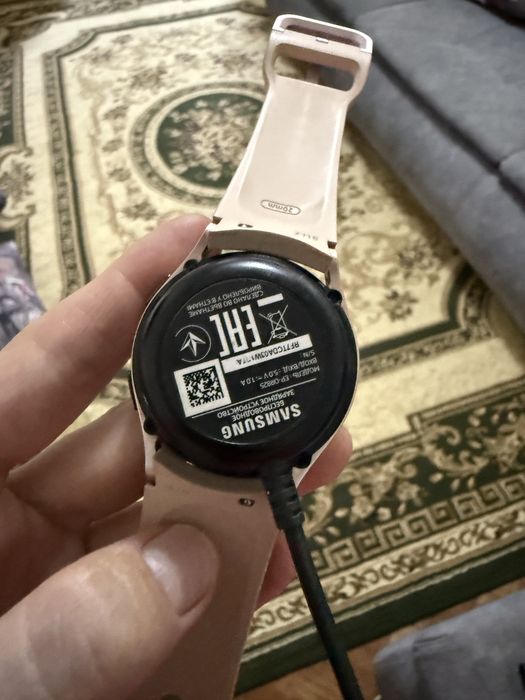 Продам Samsung Galaxy Watch