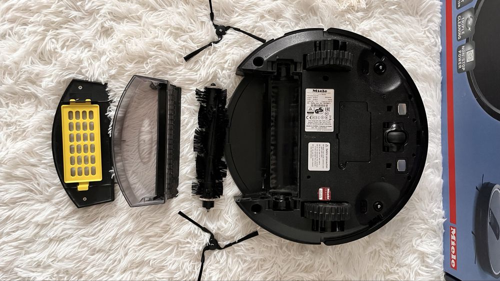 Робот прахосмукачка Miele Scout RX1