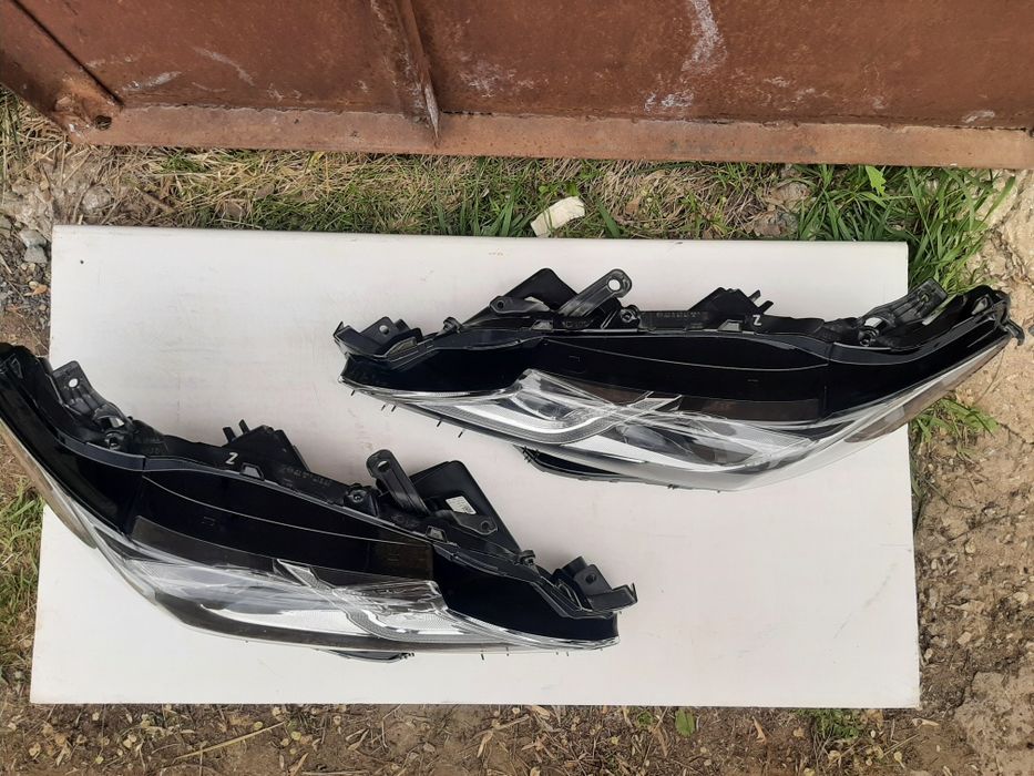 Продам фары камри 70-75