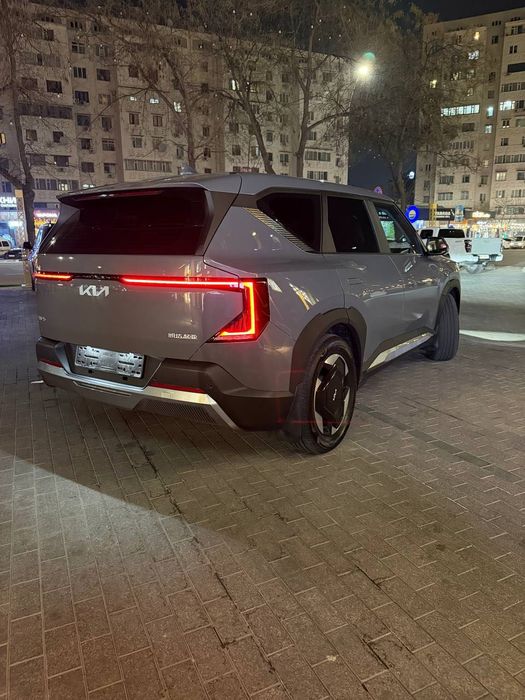 KIA EV5 light 1 позиция. 530 км. Срочно.