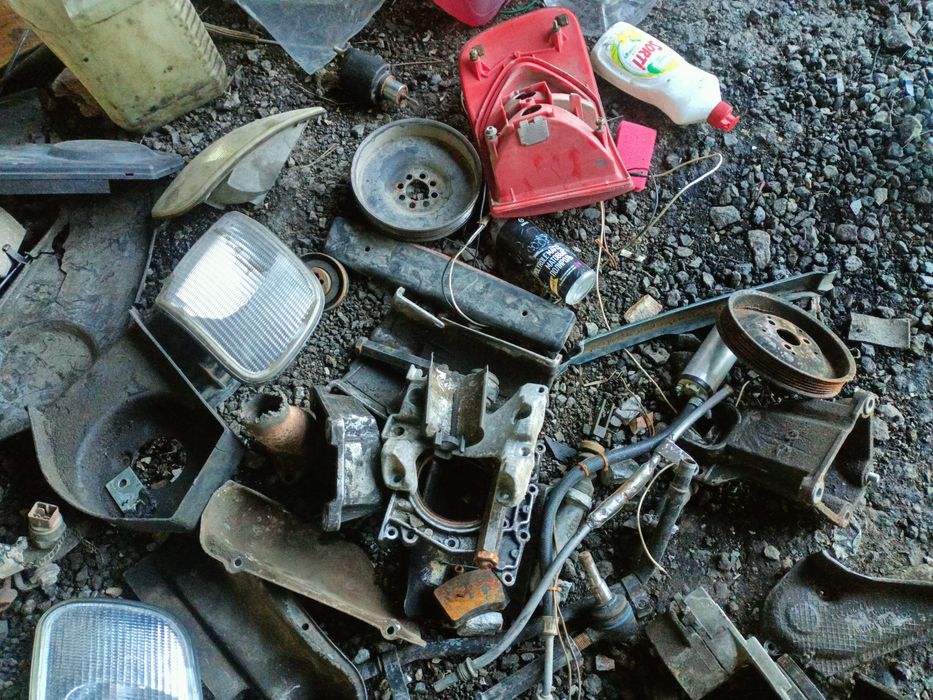 Запчасти на Ауди а6 100 с4