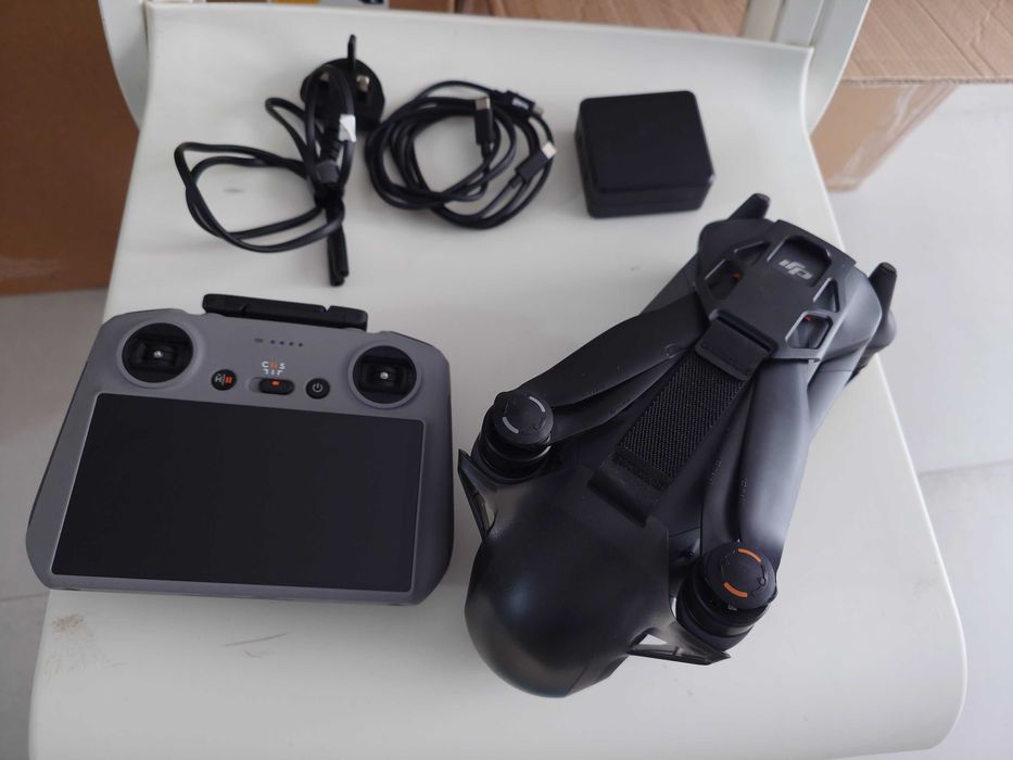 Drona DJI Mavic 4 Pro Drona 6K  (DJI RC 2) - impecabila ca noua
