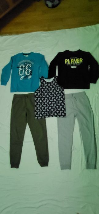 Lot haine copii marime 140-146(10-11 ani)