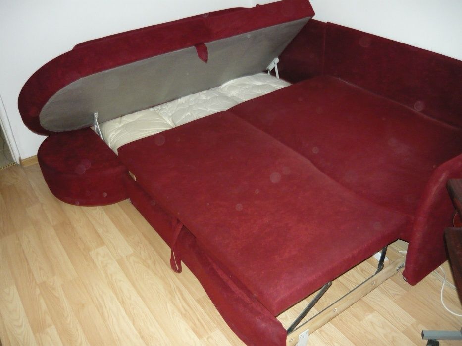 Canapea extensibila,import Germania,stare excelenta