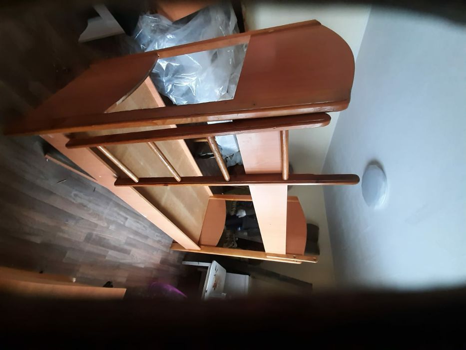 Продам  2х ярусную кровать