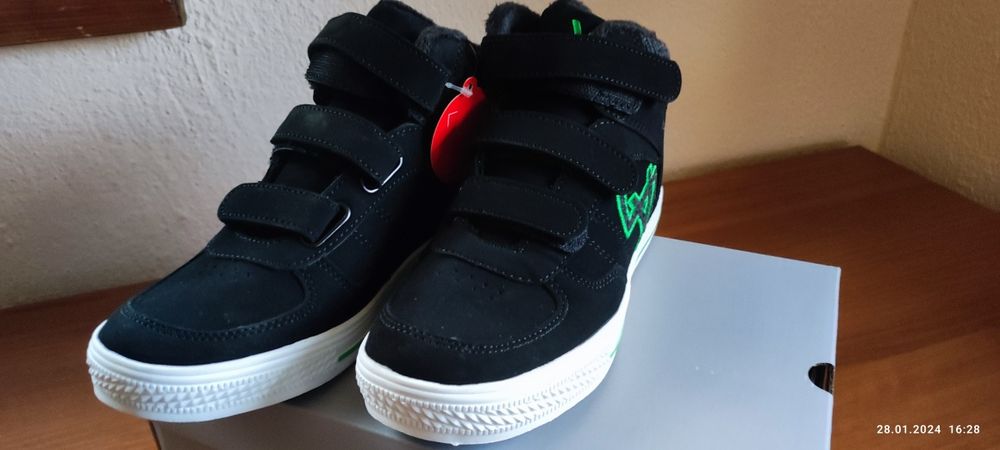 Английски детски зимни кецове ,, Vty"