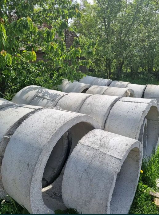 Închiriez miniexcavator