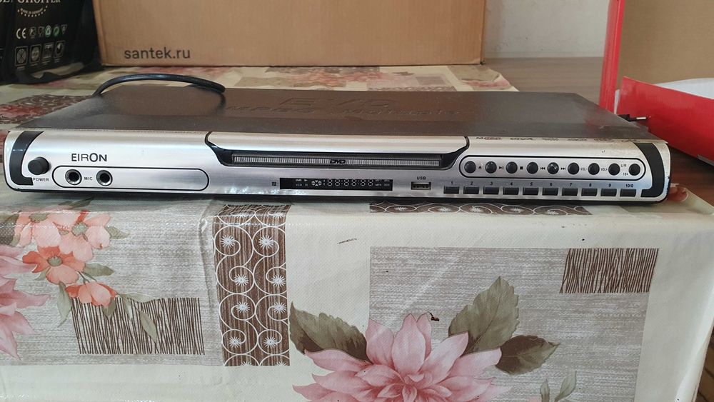 Продам 2 DVD плеера марок "Nokia" и "Maxitron"