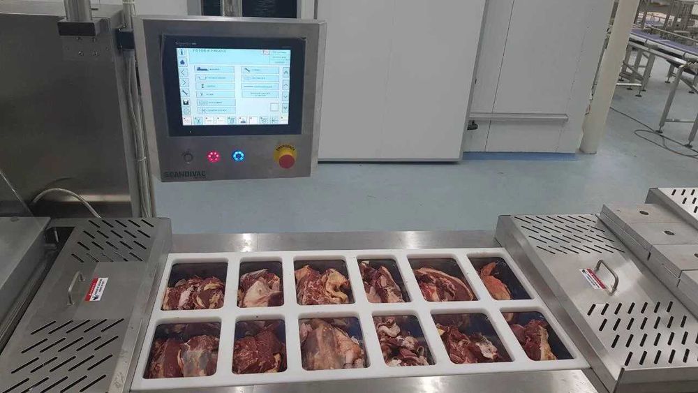 Термоформовочная машина SC240