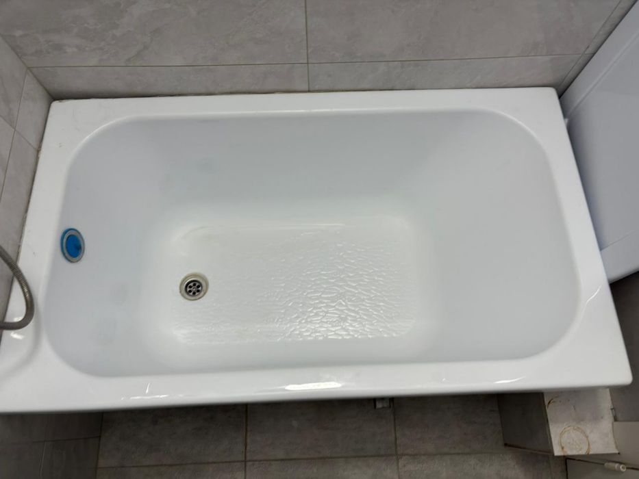 Ванна почти новая