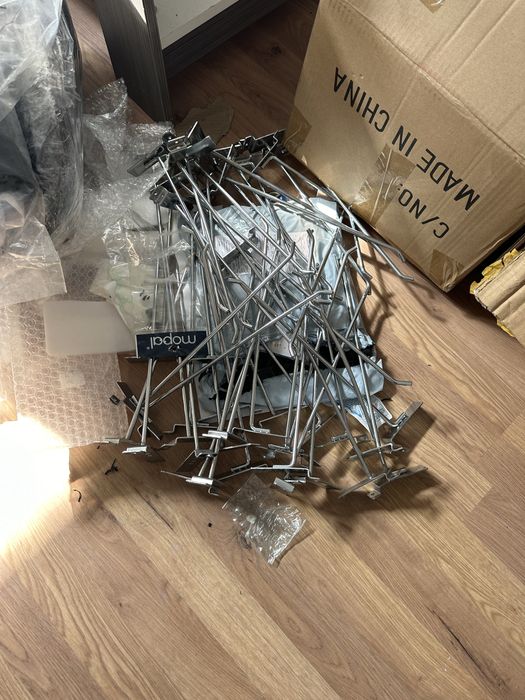 Етажерка за телефони