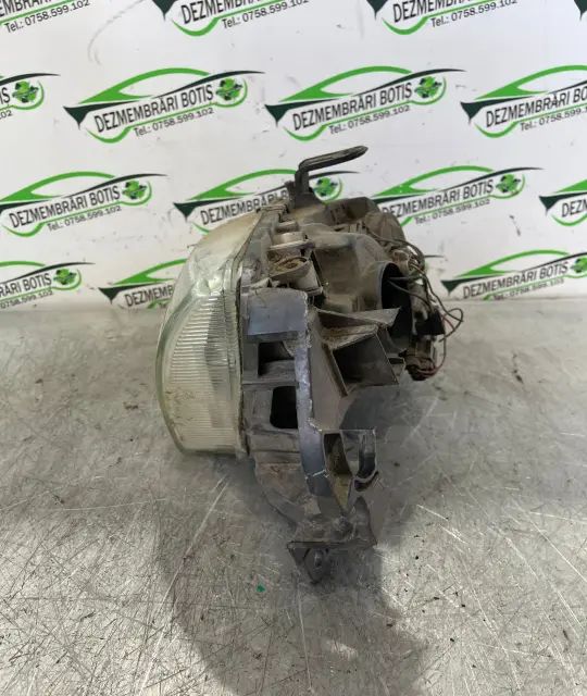 Far stanga 89004856 Nissan Almera 2002 1.5 MT (90 hp)