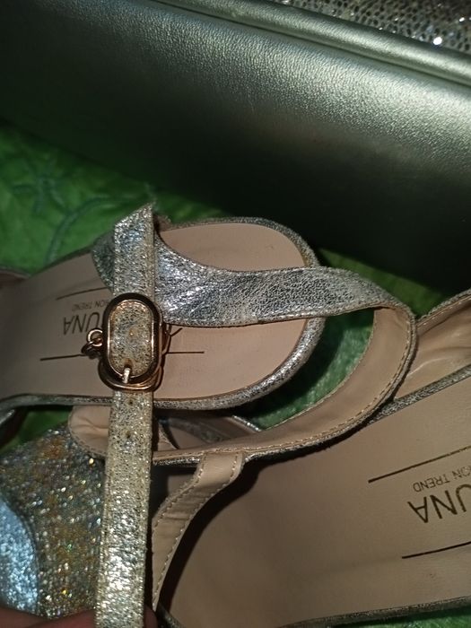 Серебряный комплект привозной