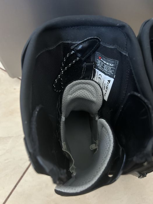 URGENT ghete moto  premium dainese torque 4