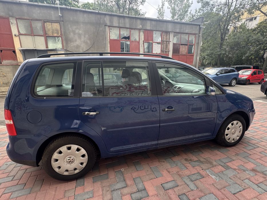VOLKSWAGEN Touran 2007 — imagine 4
