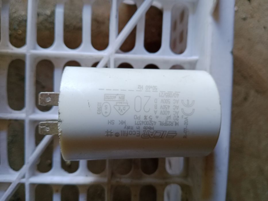 Продам промеж.реле,конденсатор,драйвер.